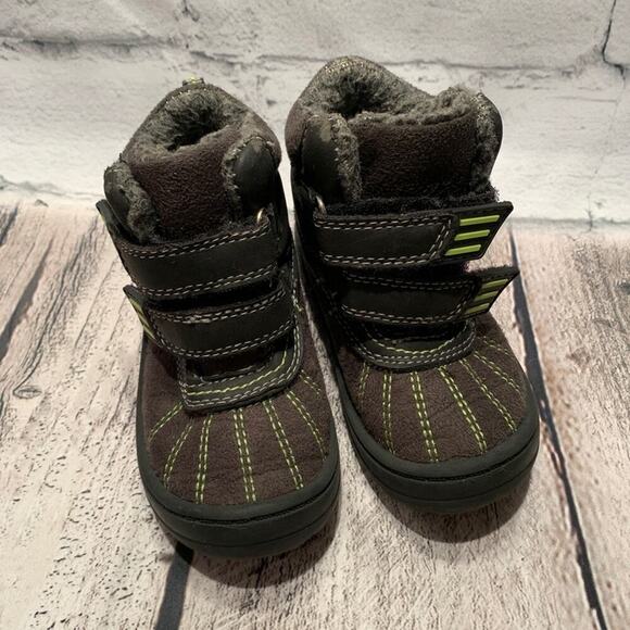 OSHKOSH B’GOSH Boy’s Grey Cold Weather Boots / Size: 6M - Picture 1 of 8